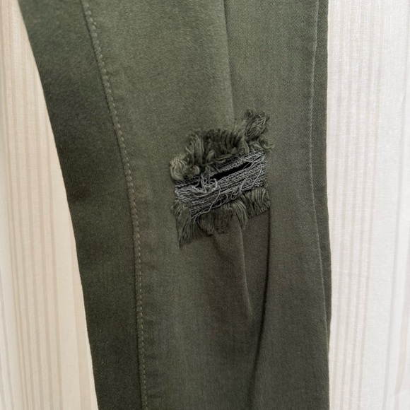 KanCan Green Skinny Jeans Distressed Style - Picture 4 of 6